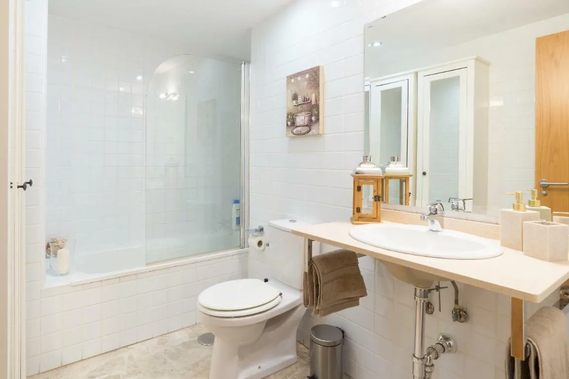 Apartamento Buena Locacion Estacion Maria Zambrano Cerca De La Playa Y Centrico Málaga 0*,  España